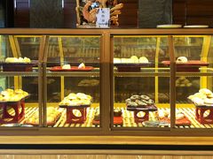 面包甜点陈列柜-唐山香格里拉大酒店·香啡阁(长虹西道店)