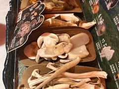 -芸山季·云南山珍菌火锅(人民广场来福士店)