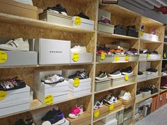 -MFO时尚折扣店