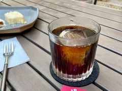 -彳亍咖啡·这里(水湾路店)
