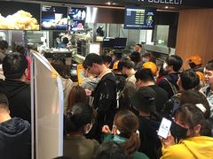 等位区-麦当劳(桐乡润丰步行街店)