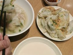 -三好食堂(煎饺·馄饨·肉饼米线·盛世广场店)