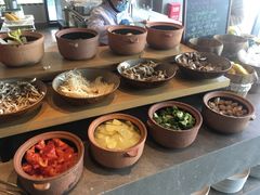 面粉煲食材-武汉世茂希尔顿酒店·汇·全日餐厅