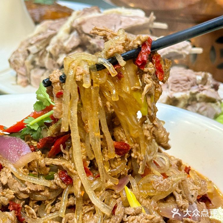 大口吃羊肉de快乐!!谁吃谁懂‼️