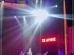 -TZ House音乐现场(来福士中心店)