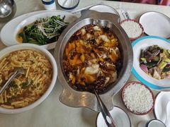 -鑫巴蜀小镇 · 水煮鱼专研店(玉桥店)