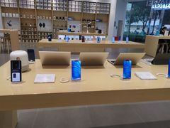 -华为授权体验店(中山公园来福士)
