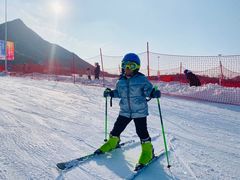 -荣盛康旅野三坡滑雪场