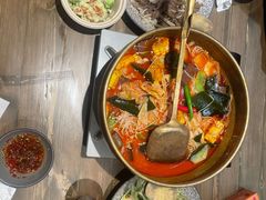 -毛肚向右·川渝毛肚王(经开永旺店)