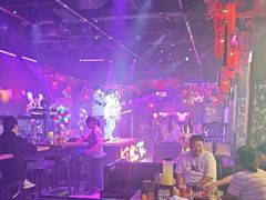 -喜鹊音乐酒馆(西街店)