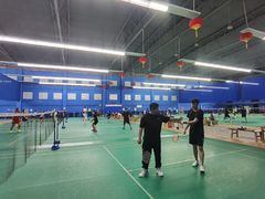 -中地华冠羽毛球俱乐部