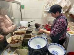 -叶新小吃店(来凤小区总店)
