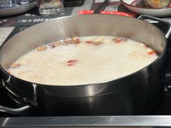 -尚尚仙·酸汤猪手·猪肚鸡火锅(华联万柳购物中心店)