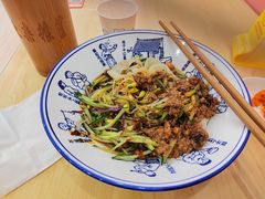 招牌肉酱凉皮-西北杂粮筐手工面凉皮(来福士店)