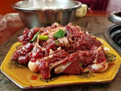 -黄利砖万峰林布依特色酸笋牛肉馆