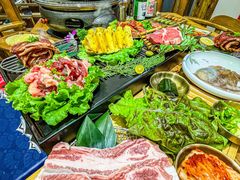 -青瓦餐厅·生鱼片·韩园烤肉(西塔店)