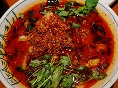 香辣酸菜黑鱼火锅-云海肴云南菜(正大广场店)