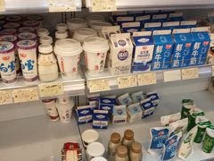 零售区-牛朋牛奶棚(南昌路店)