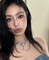 -明天见·化妆造型工作室