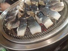 -围炉肉舍•炭烤活鳗•丹东海鲜烤肉(步行街店)