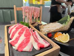 -湊湊火锅·茶憩(杭州湖滨银泰in77店)