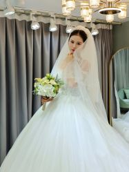 -衣贝姿婚纱礼服馆