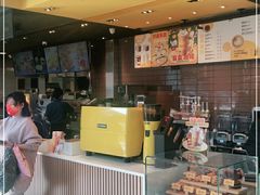 -麦当劳(中二横路店)