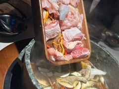 -芸山季·云南山珍菌火锅(人民广场来福士店)