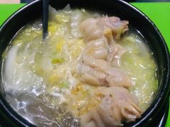 招牌猪爪砂锅-大佬李砂锅(钱江财富广场店)
