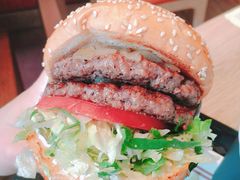 -The Habit Burger Grill 哈比特汉堡(复兴soho店)