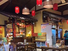 -富正毅三下锅·湘西韵味(天门山索道店)