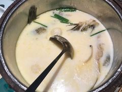 -佬麻雀·新湘菜(珠海金发购物中心店)