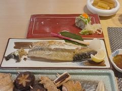 -御厨和食料理·寿司·刺身(麦地店)