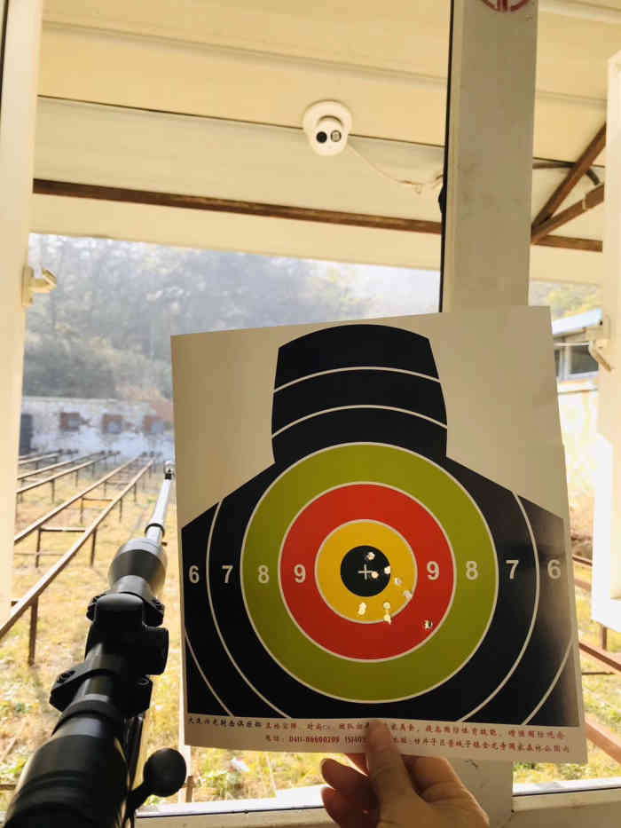 带着老姐去射击 活生生把一个优雅的贵妇逼成一个铁人 飞碟十发居然中