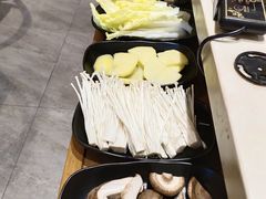 -蜀八婆鲍鱼鸡煲虾(宝安坪洲店)