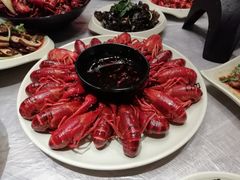 -巴厘龙虾·榜首油焖大虾(音乐学院·沿江酒馆店)