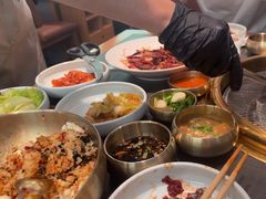 -韩白山·朝鲜族烤牛肉·酱蟹(长宁龙之梦店)