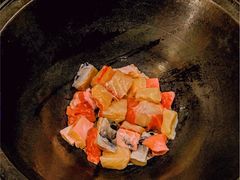 -老刘生态大鱼坊铁锅炖鱼(赛马场店)