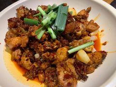 -野山舂·贵州现舂酸汤火锅(鸿通城店)