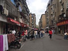 -胖子水煮(铁路三村无任何分店)