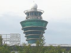 -盖达尔·阿利耶夫国际机场