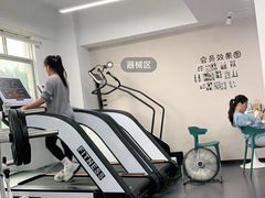 -RM GYM健身私教馆(白云元立方创意园店)