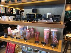 零售区-星巴克(杭州西湖银泰1F店)