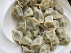 -红栌温泉山庄生态美食餐厅