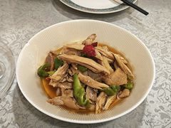 -汗腾格里·风味餐厅(新疆驻京办店)