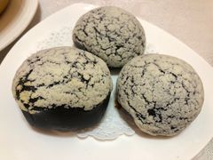 竹炭雪山肉松包-悦湖公馆