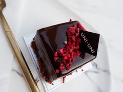 -UNI UNI(环亚凯瑟琳店)