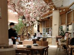 大堂-蜜桃餐厅·伴山(湖滨商业街店)