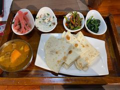 -岗底斯尼泊尔餐厅(万达店)