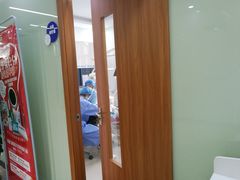 -茂菊口腔连锁(浦东南路店)